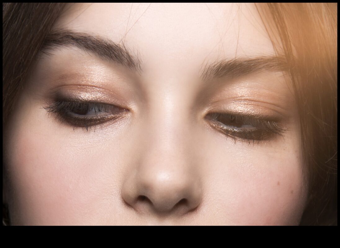 Από το γραφείο στο δείπνο: Μεταβαίνοντας το φυσικό μακιγιάζ σας για Evening Glam